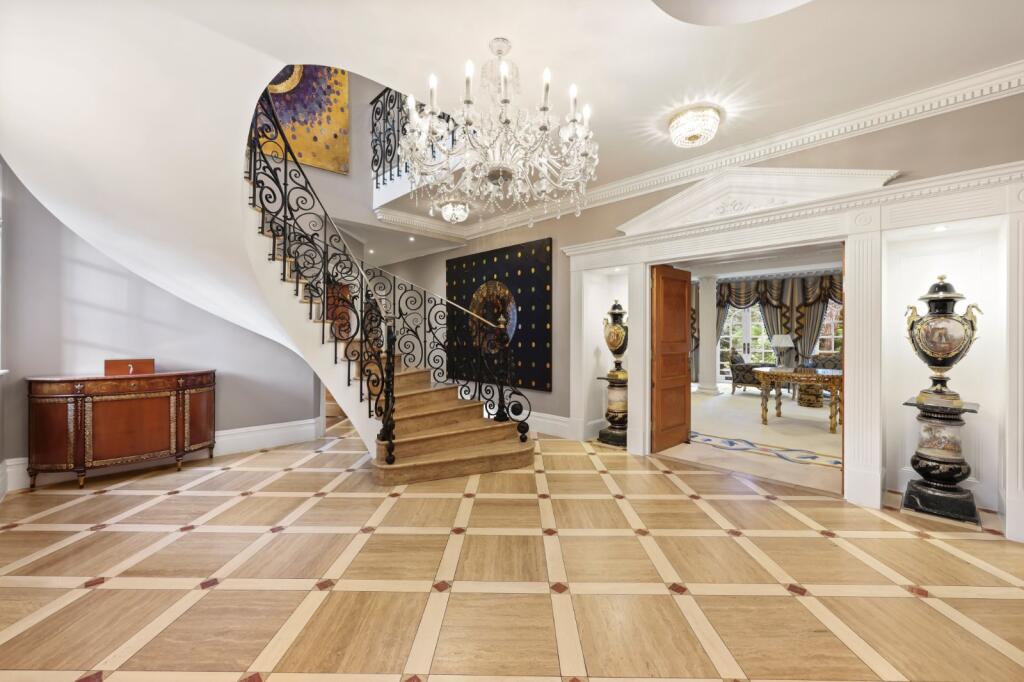 Main image of property: Byron Drive, London, N2