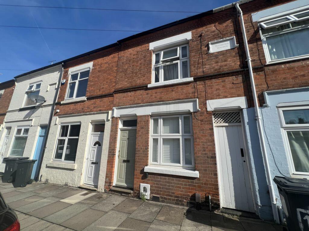 3 bedroom terraced house