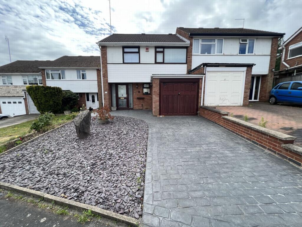 Main image of property: Stoneleigh Way, Leicester, LE3