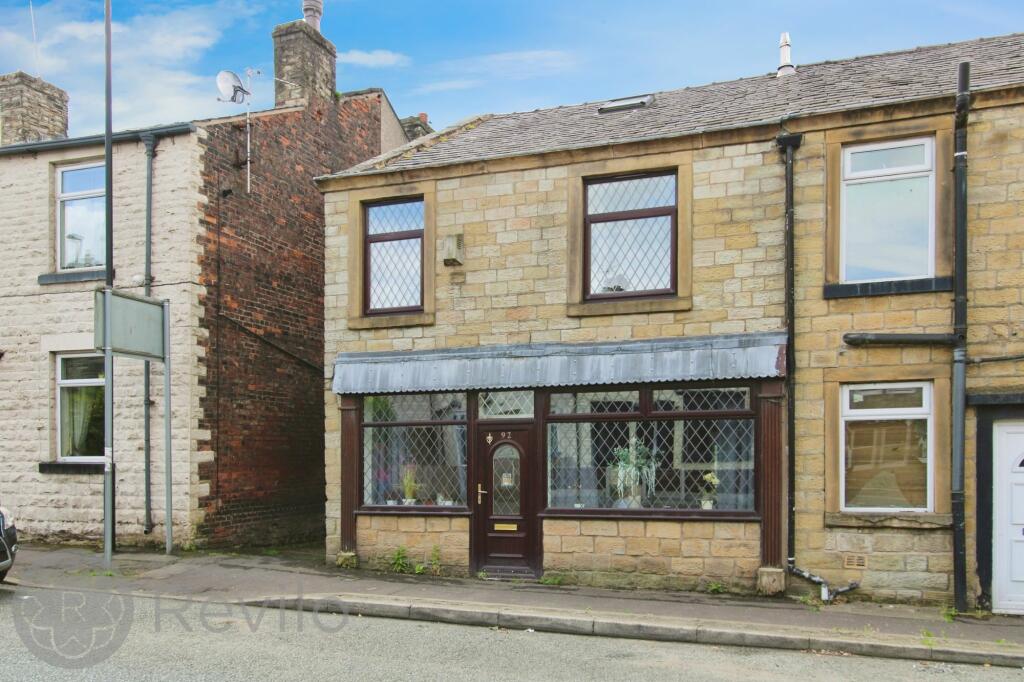 3 bedroom cottage for sale in Newhey Road, Milnrow, OL16