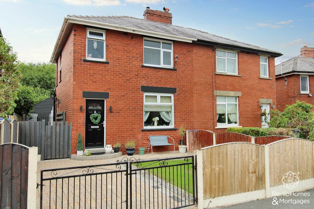 3 bedroom semidetached house for sale in Birch Avenue, Wardle, OL12