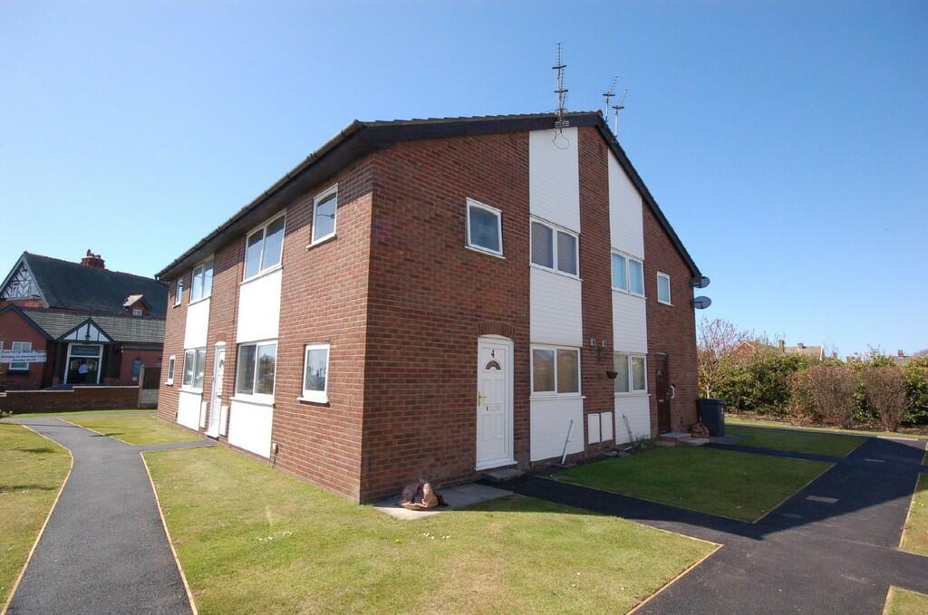 Main image of property: 10 Southbank 