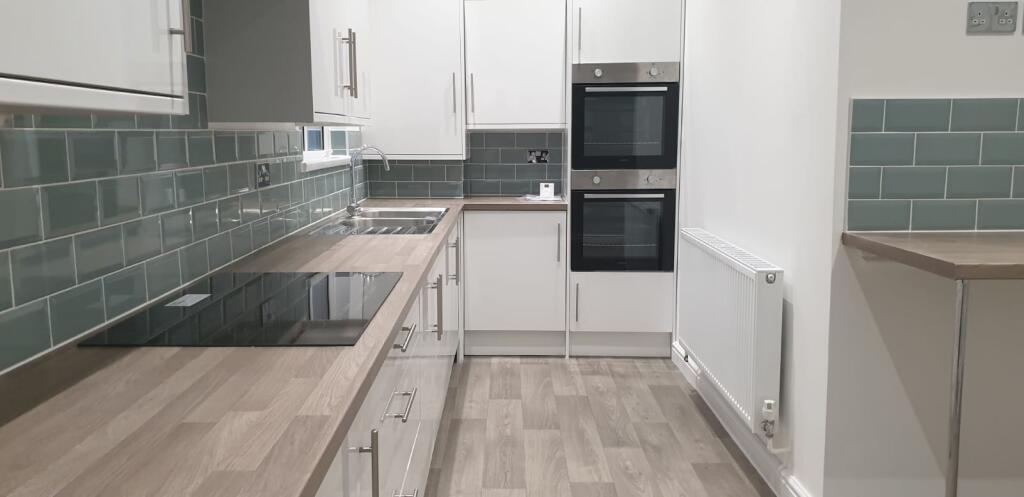 Main image of property: ENSUITE ROOMS- Monson Street - 6 Bed