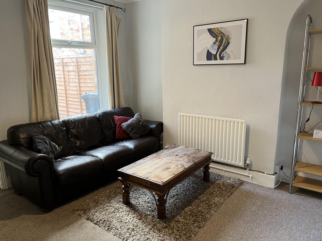 Main image of property: Spare room Ensuite - Monks Road