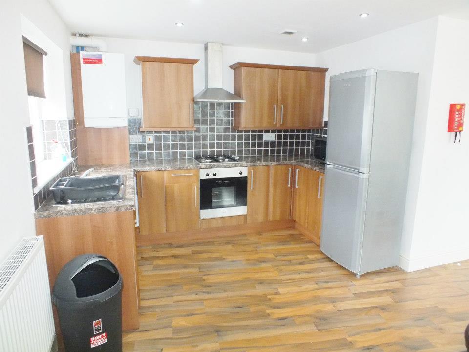 Main image of property: 3 bedroom flat  - Flat 3, Bawas place - Alfreton Road