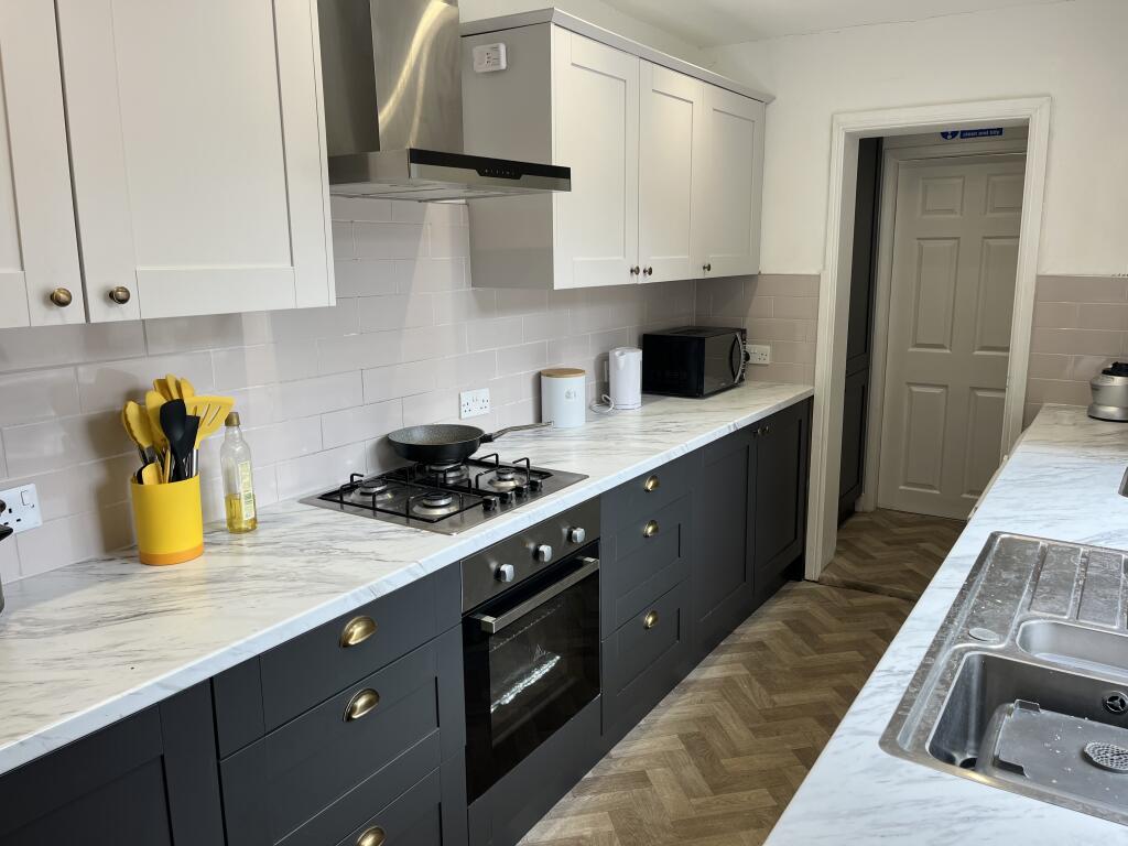 Main image of property: Large 5 Bed Property // Sept 2026