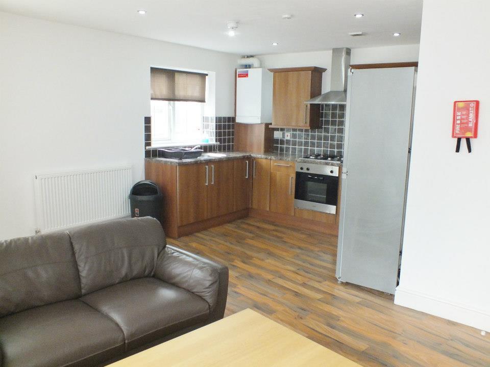 Main image of property: Bawas Place: Flat 1, 2 Bedroom Alfreton road NG7 3NW