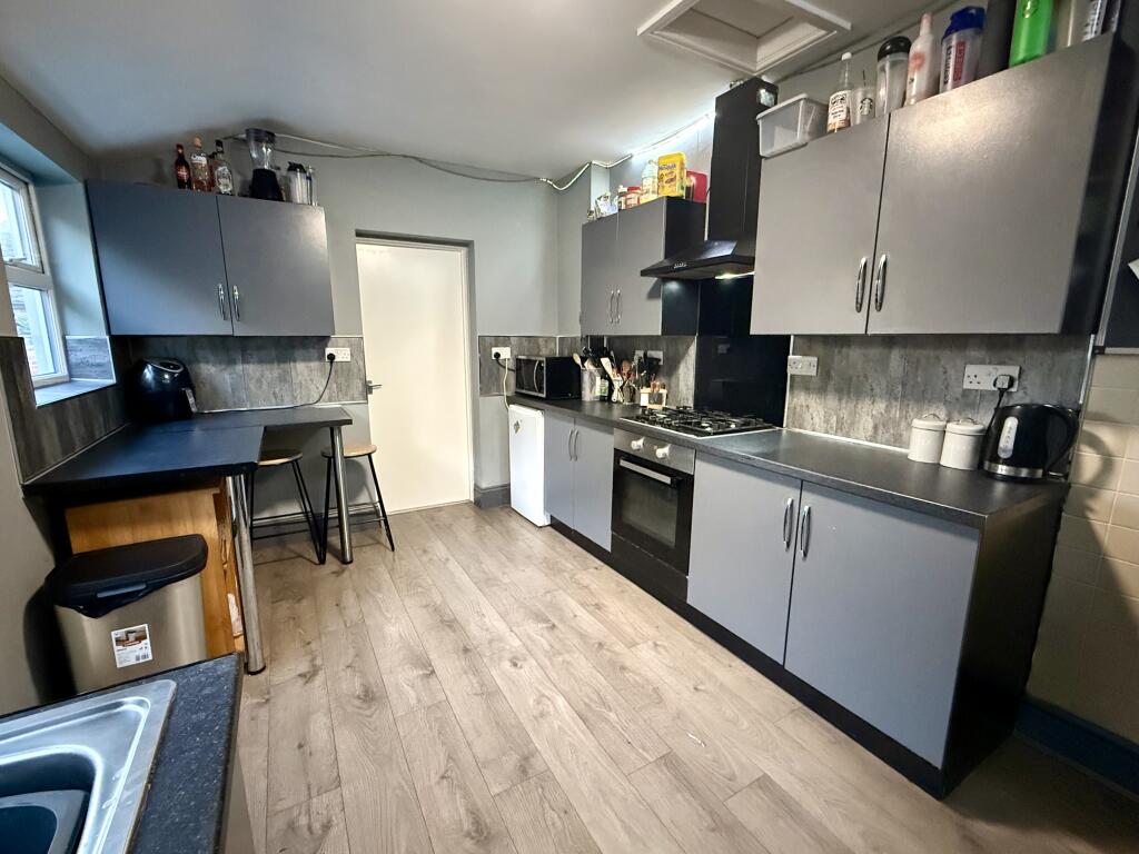 Main image of property: West End // Spacious 6 Bed & 2 Bath // SEPT 2026