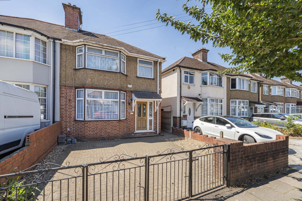 Main image of property: Dorchester Waye, Hayes, UB4