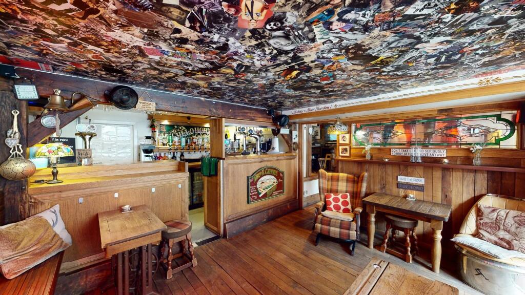 Additional property image - McCullough's Music Tavern & Burnulfsuuic Restaurant. Barnoldswick