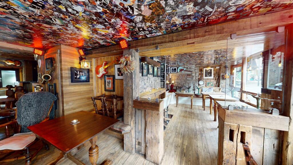 Additional property image - McCullough's Music Tavern & Burnulfsuuic Restaurant. Barnoldswick