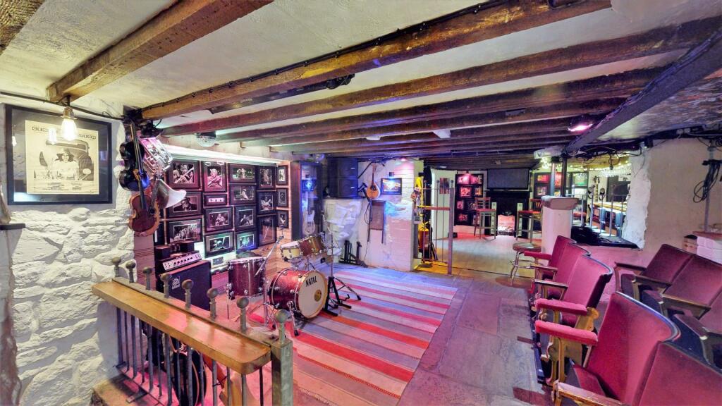 Additional property image - McCullough's Music Tavern & Burnulfsuuic Restaurant. Barnoldswick