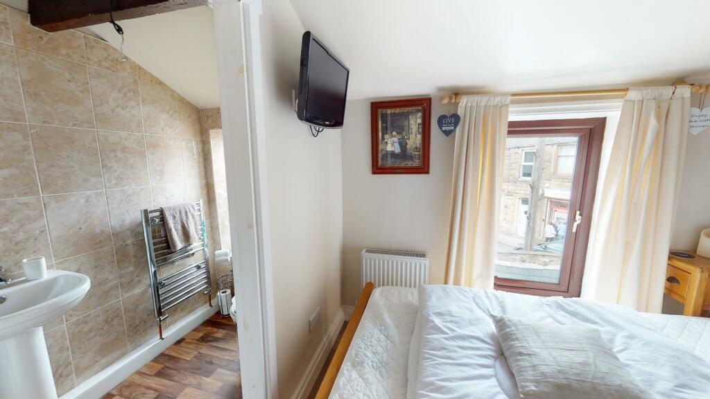 Additional property image - McCullough's Music Tavern & Burnulfsuuic Restaurant. Barnoldswick