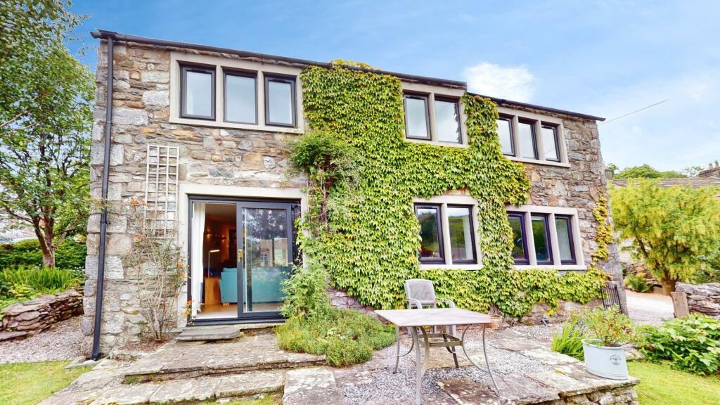 Additional property image - Lower Croft, Stainforth, Settle