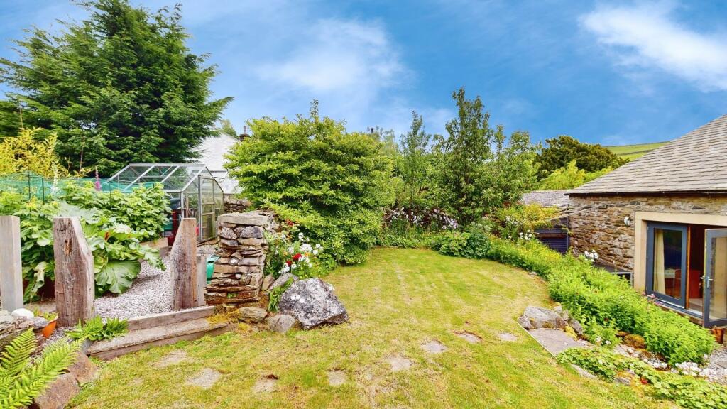 Additional property image - Lower Croft, Stainforth, Settle