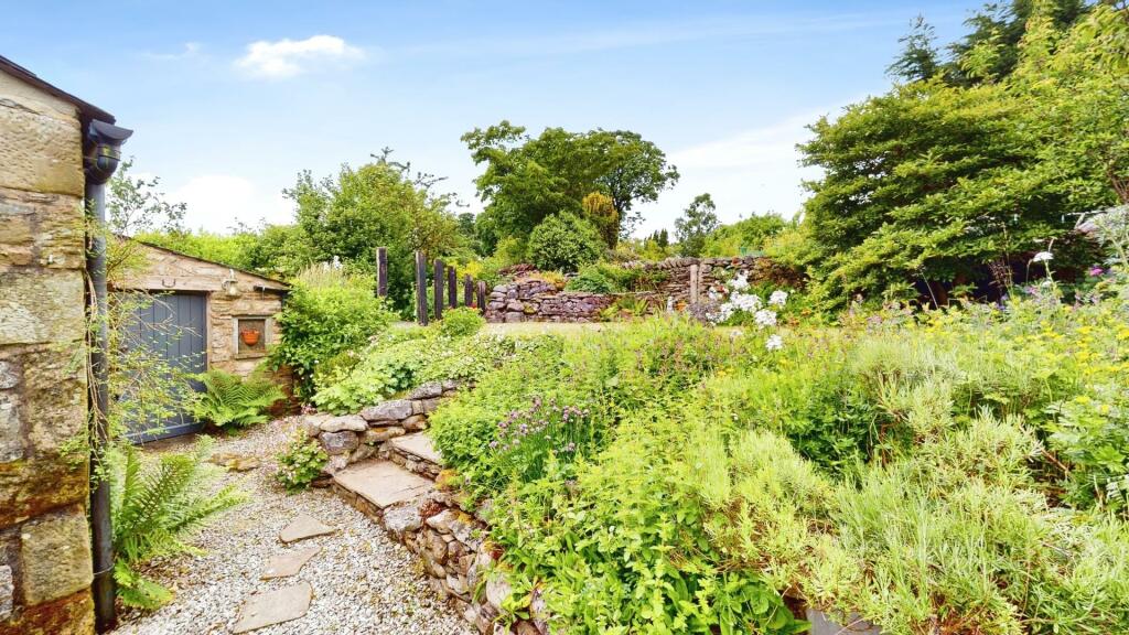 Additional property image - Lower Croft, Stainforth, Settle