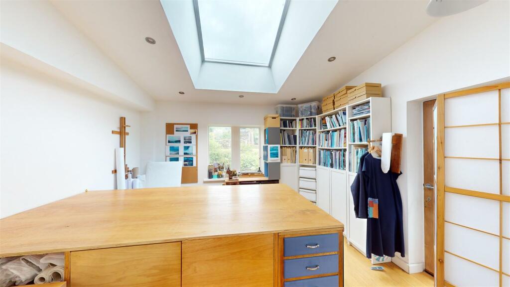 Additional property image - Lower Croft, Stainforth, Settle