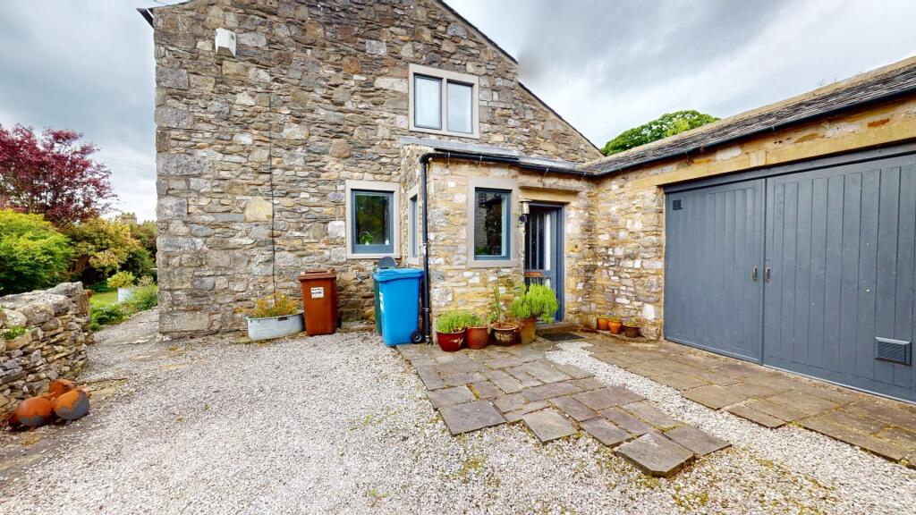Additional property image - Lower Croft, Stainforth, Settle