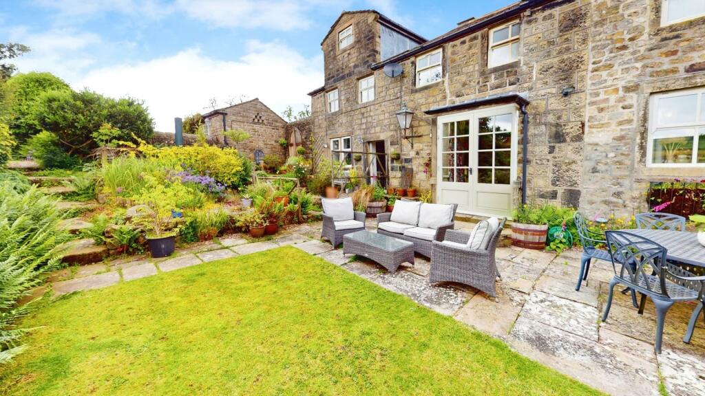 Additional property image - Gill Top House, Cowling