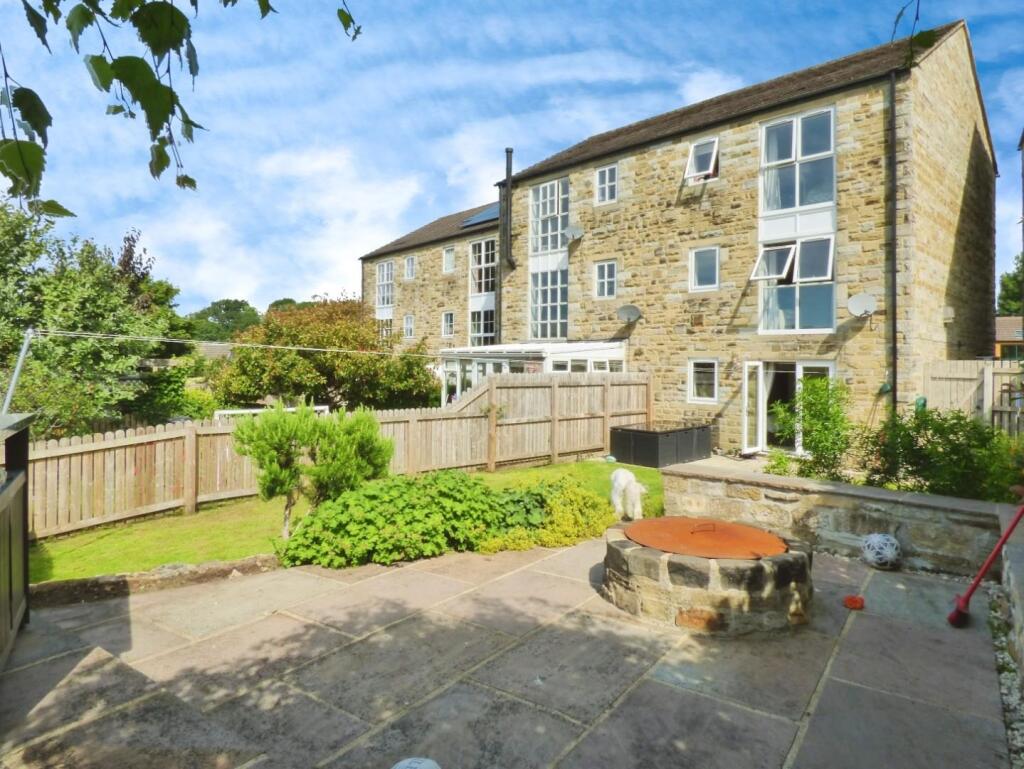 Main image of property: Hollingworth Close, Skipton