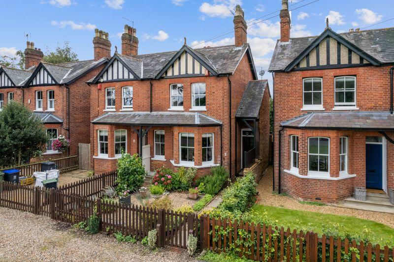 3 bedroom house for sale in Dorney Wood Road, Burnham, SL1 , SL1