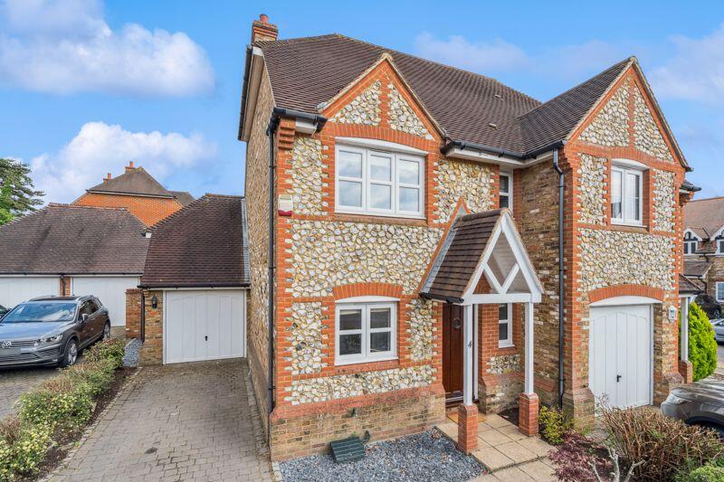 Main image of property: Kemsley Chase, Farnham Royal