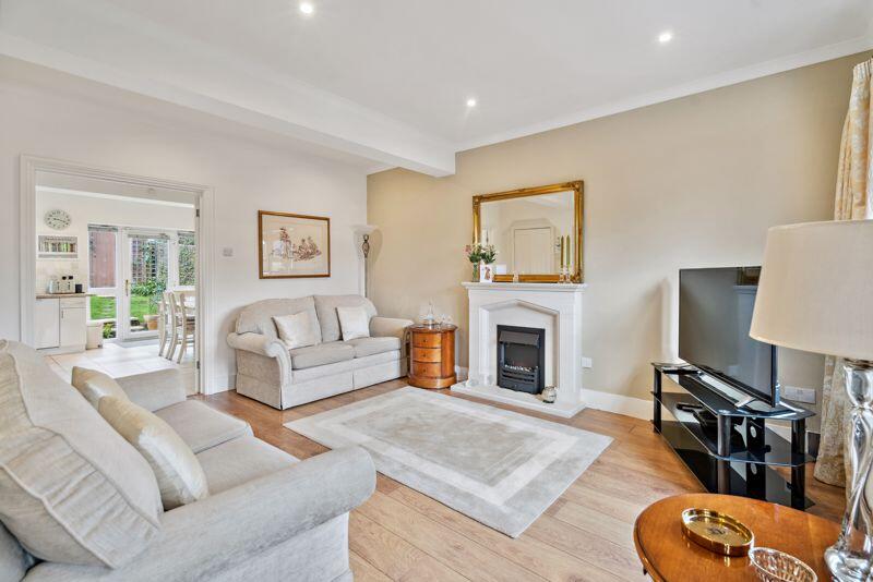Main image of property: The Vale, Chalfont St Peter 