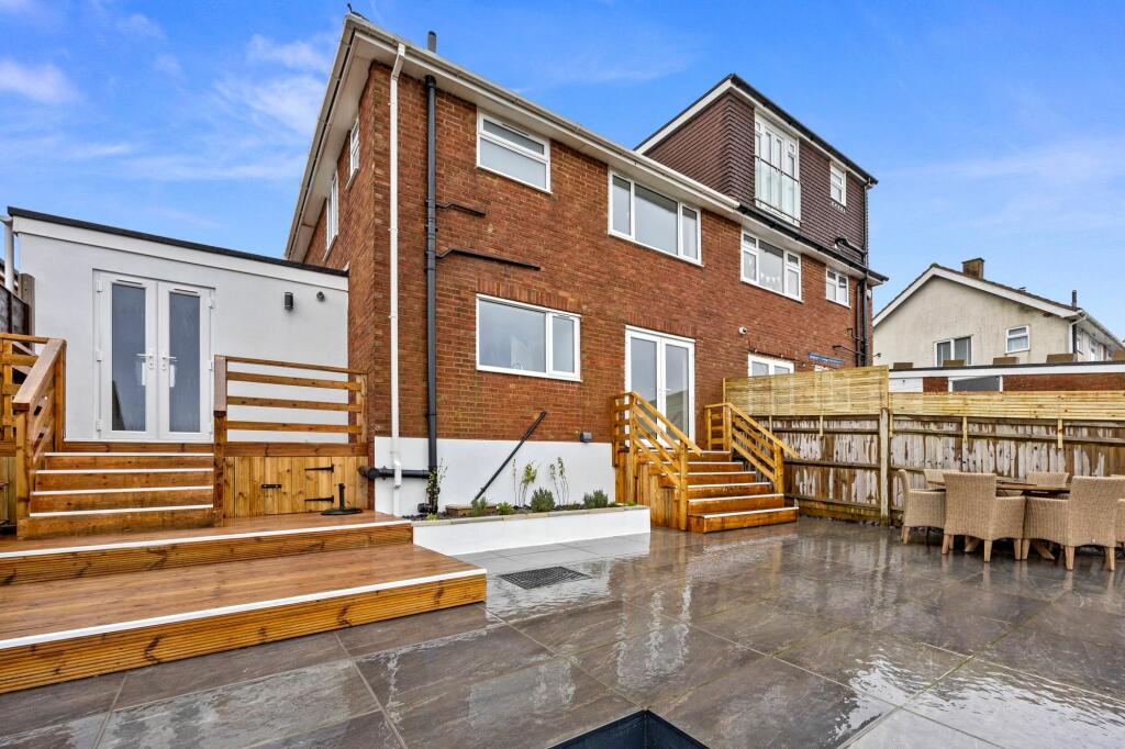 Additional property image - Bramble Rise, Brighton, BN1