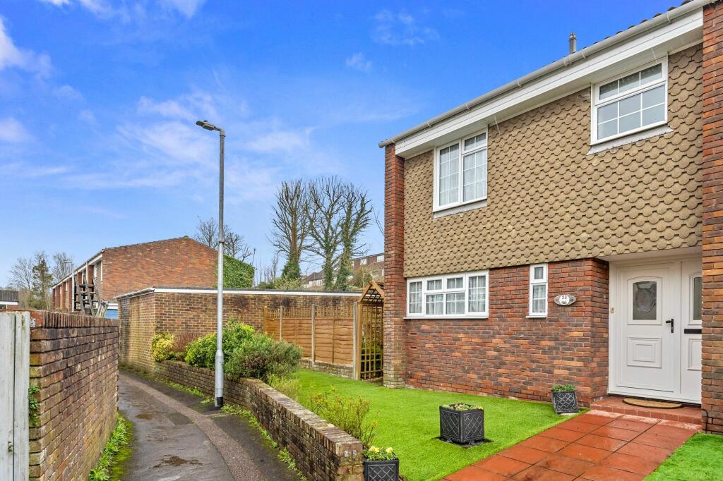 3 bedroom end of terrace house for sale in Patchdean, Brighton, BN1