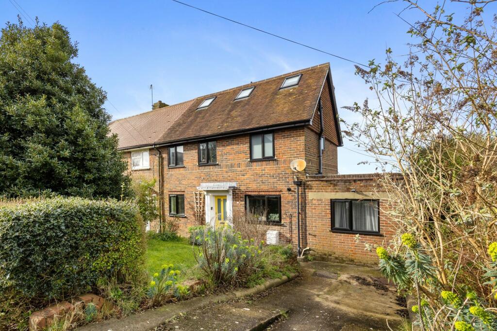 5 bedroom end of terrace house for sale in Hartfield Avenue, Brighton, BN1