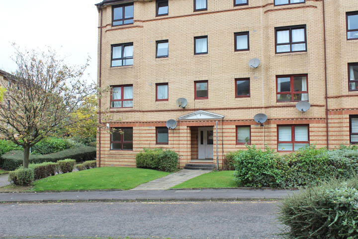 1 bedroom ground floor flat for sale in 3A Grovepark Gardens, Glasgow ...