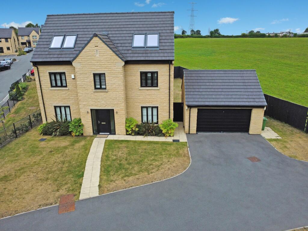 Main image of property: Kensington Way, Gomersal, Cleckheaton, West Yorkshire, BD19