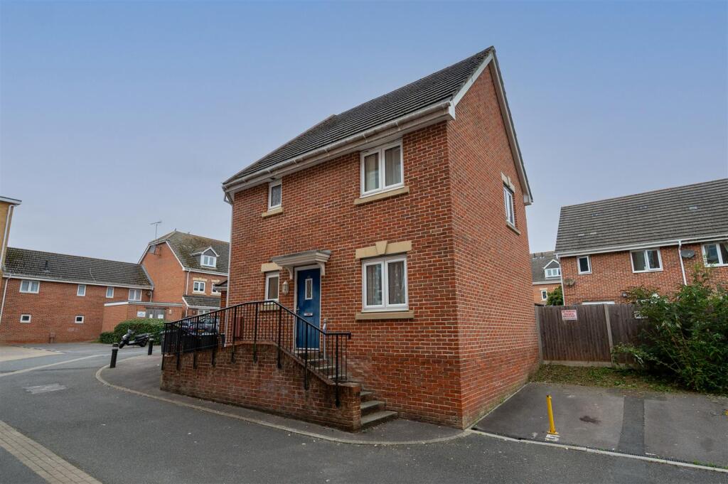 Main image of property: Billys Copse, Havant