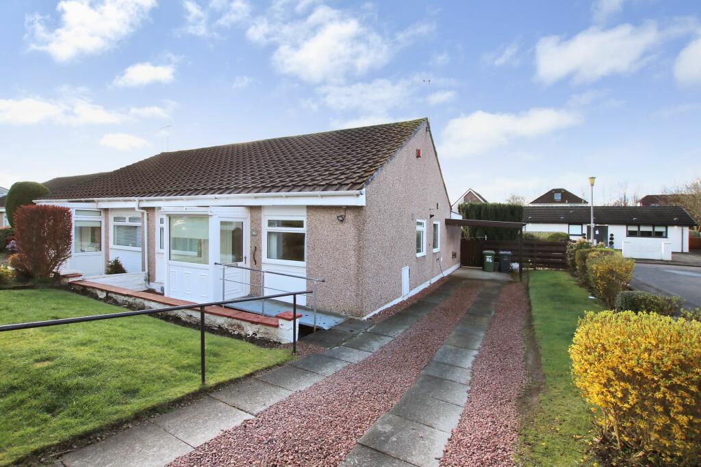 3 bedroom semi-detached bungalow for rent in Speirs Road, Bearsden, G61