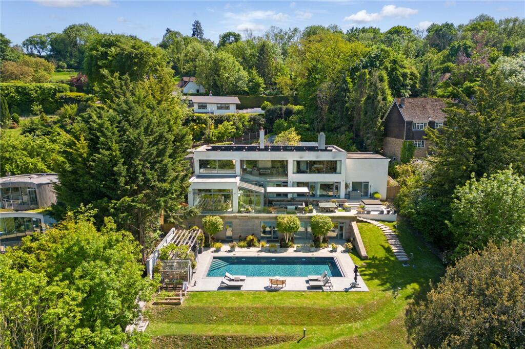 Main image of property: Stonehouse Lane, Cookham, Berkshire, SL6