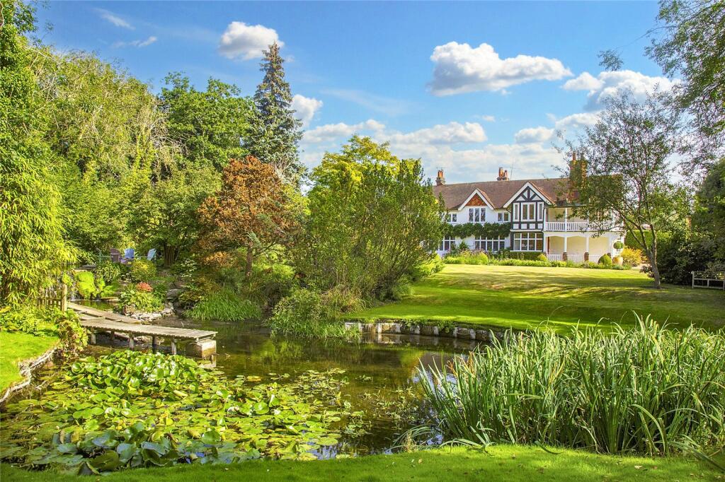 Main image of property: The Avenue, Bourne End, Buckinghamshire, SL8