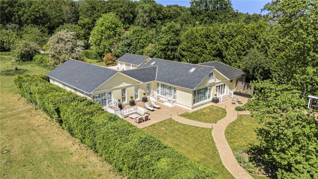 Main image of property: Marlow Common, Marlow, Buckinghamshire, SL7