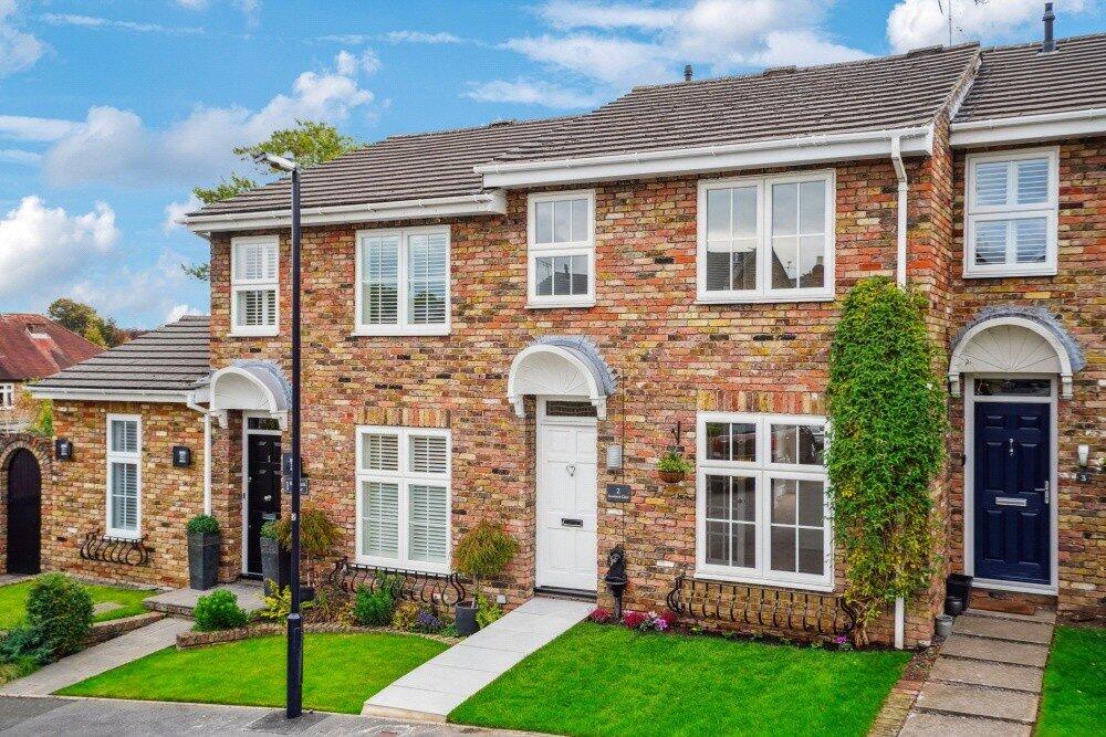 Main image of property: Rosebank Close, Cookham, Berkshire, SL6