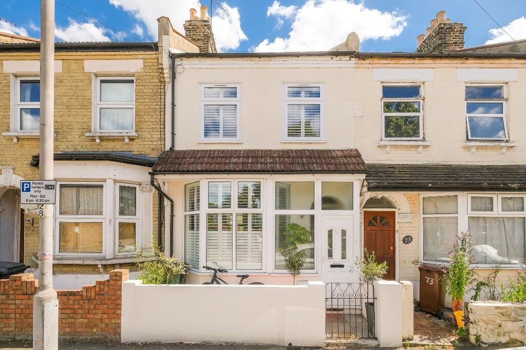3 bedroom terraced house for sale in Harrow Road, Leytonstone, E11
