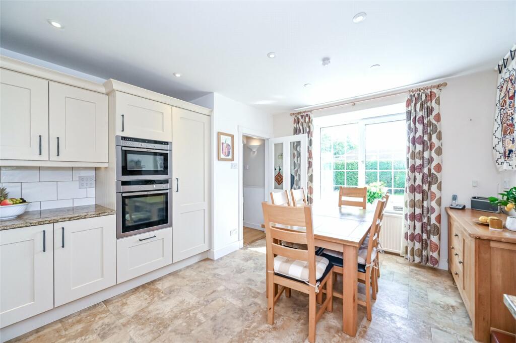 Additional property image - Bridge Of Bennie House and Cottage, Banchory, Aberdeenshire, AB31