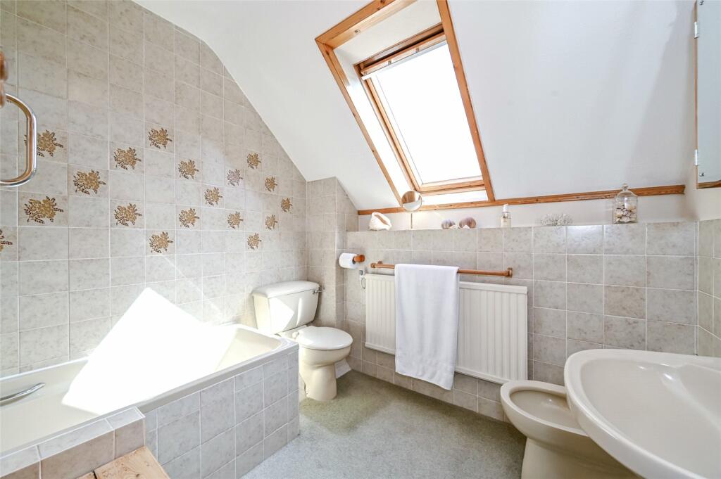 Additional property image - Bridge Of Bennie House and Cottage, Banchory, Aberdeenshire, AB31