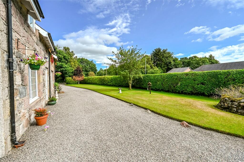 Additional property image - Bridge Of Bennie House and Cottage, Banchory, Aberdeenshire, AB31