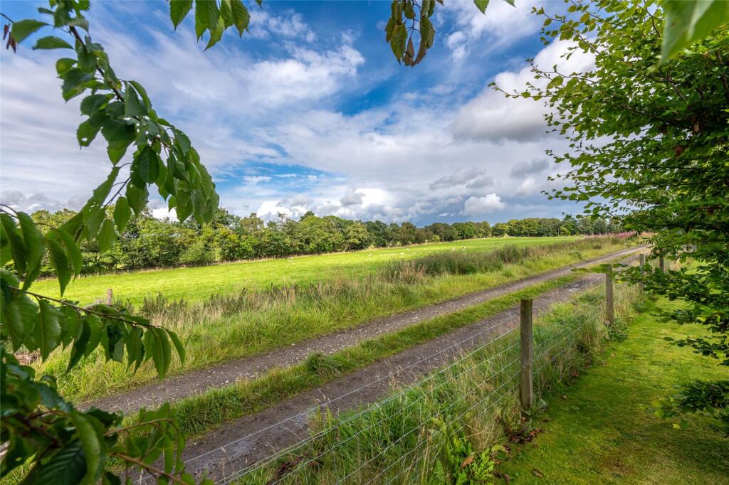 Additional property image - 5 Upper Park, Drumoak, Banchory, AB31