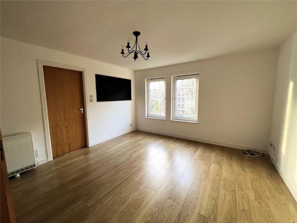 Additional property image - 11 Shepherds Court, Kinneskie Road, Banchory, AB31