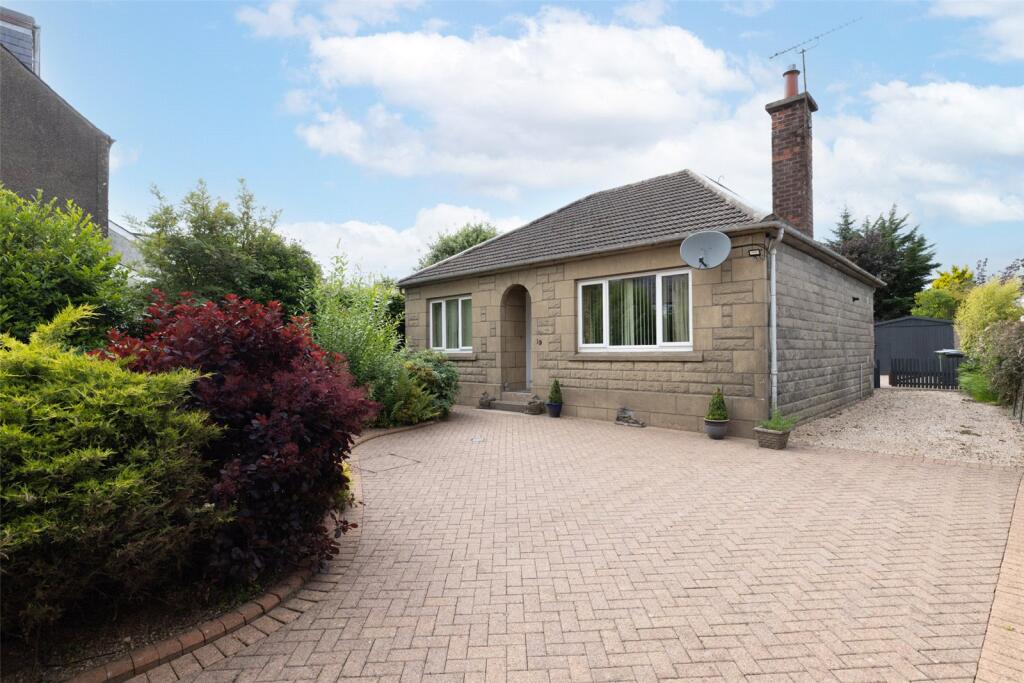 2 bedroom detached bungalow