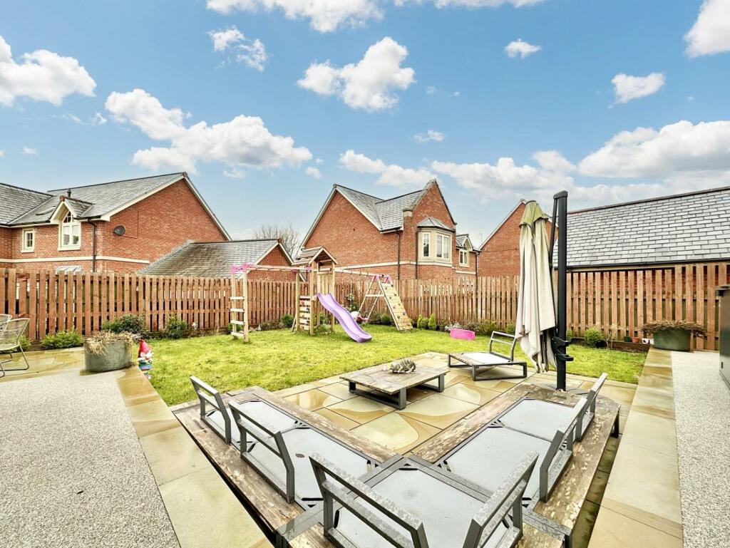 Additional property image - Grenfell Gardens, Colne