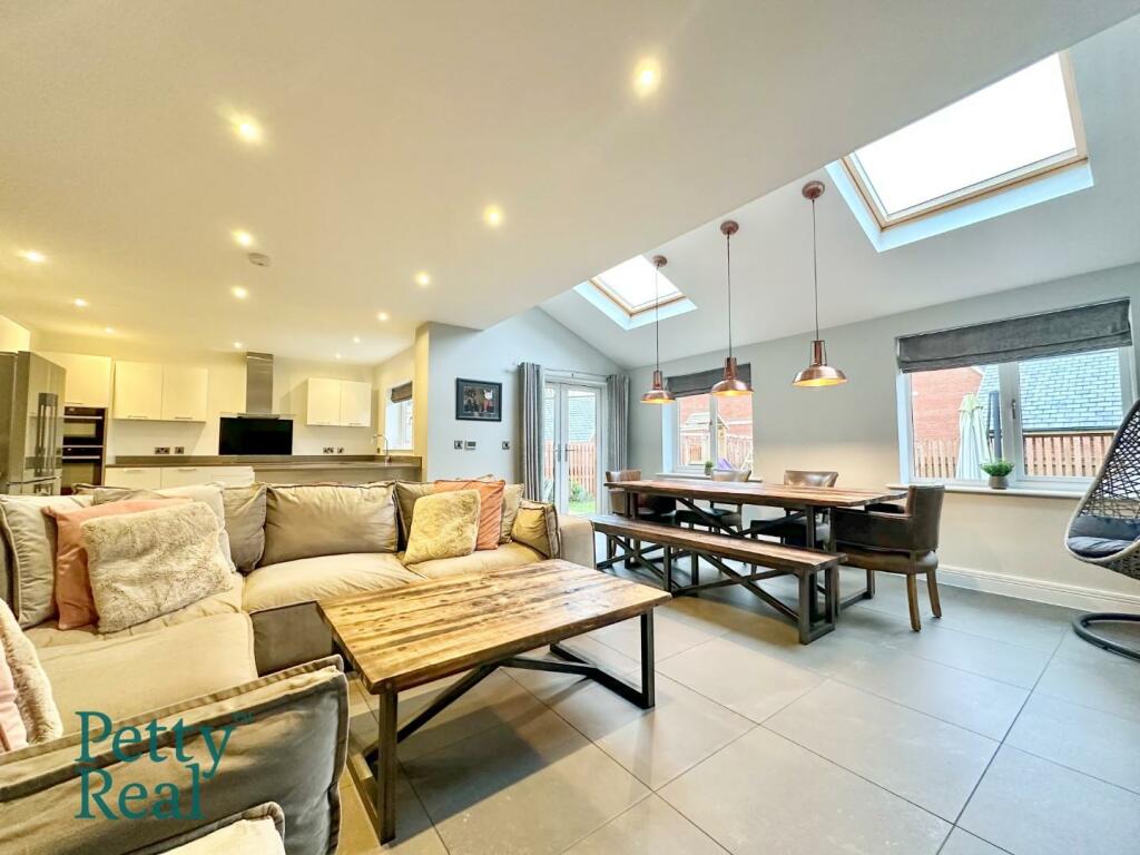 Additional property image - Grenfell Gardens, Colne