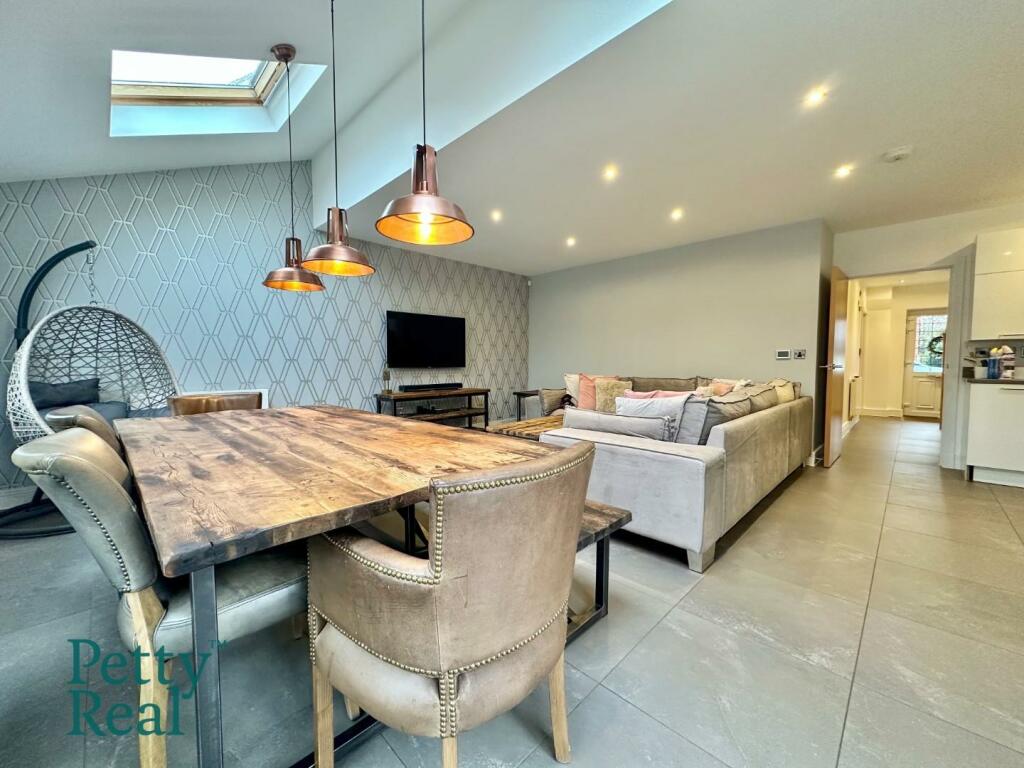 Additional property image - Grenfell Gardens, Colne