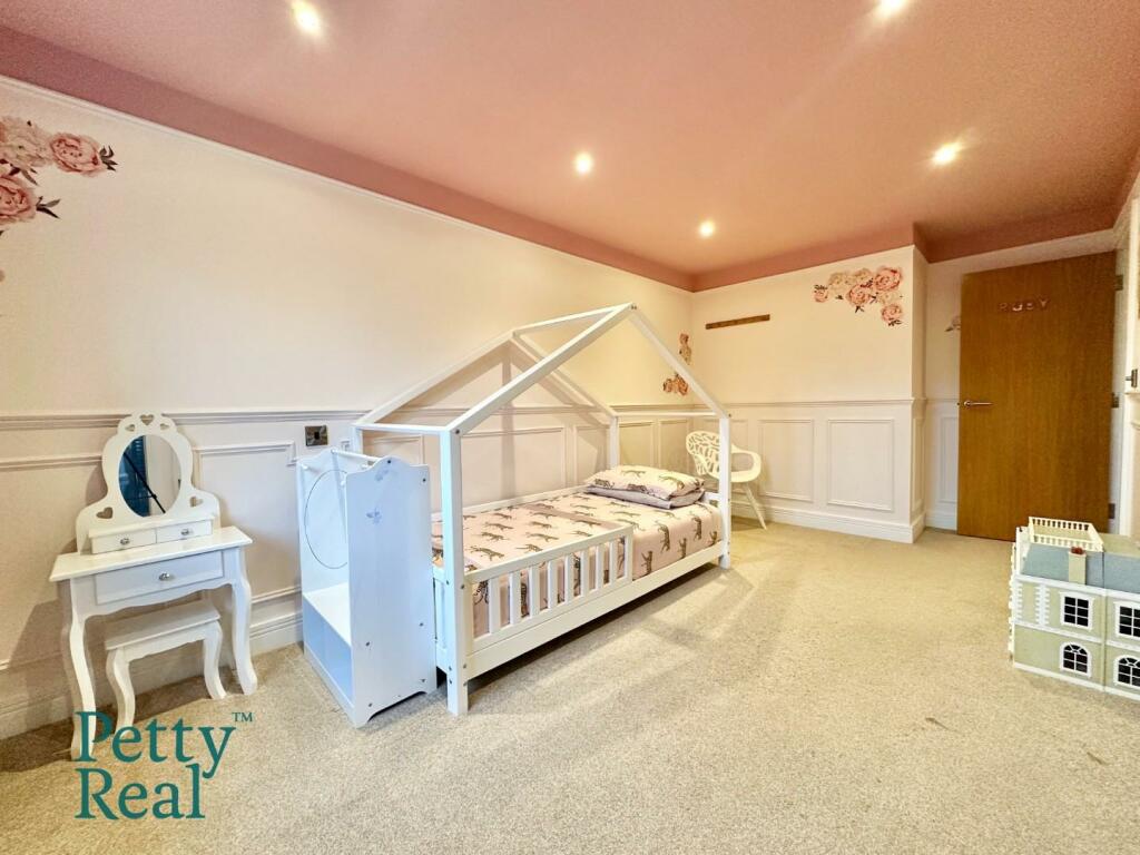 Additional property image - Grenfell Gardens, Colne