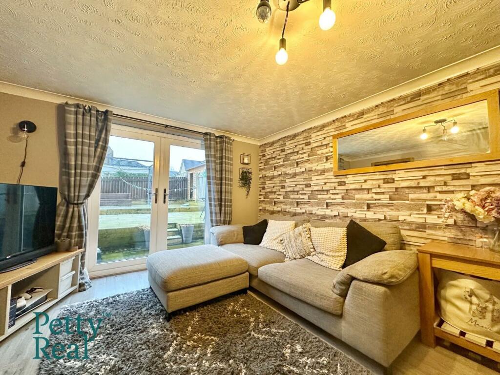 Additional property image - Beacon Close, Colne